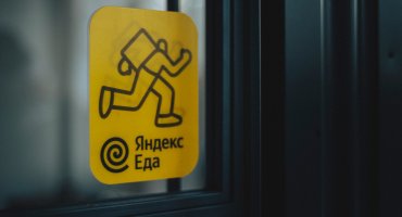 «Яндекс Еда» и Delivery Club доставят заказ из «Вкусно — и точка»